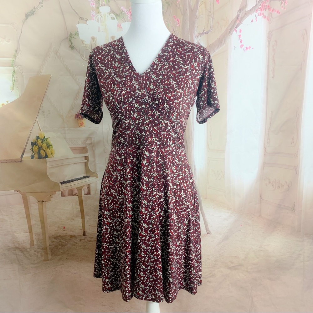 Michael Kors V Neck Fit Flare Floral Daisy Print Dress